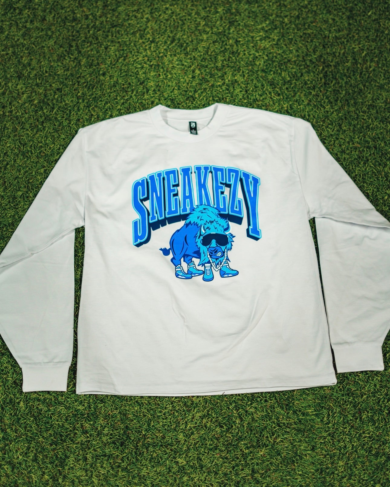 Classic Sneakezy Buffalo Long Sleeve (White)